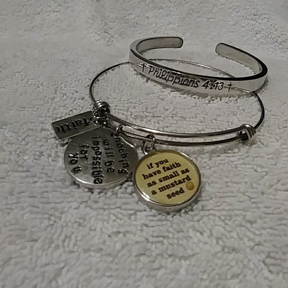 unknown Jewelry - Beautiful Bracelet Set